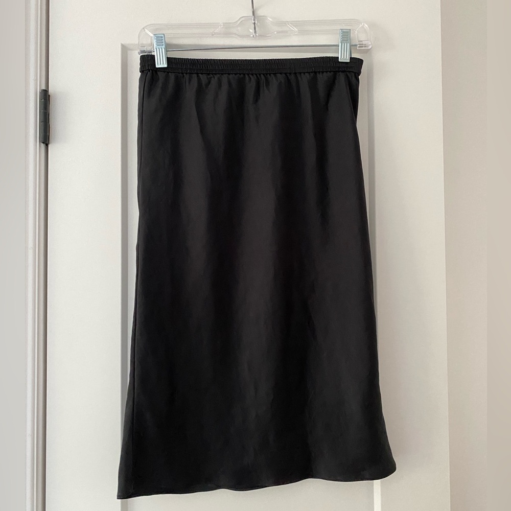 Wilfred Free (Aritzia) satin slip skirt